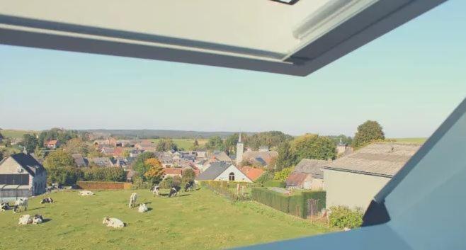 Gîte familiale ferme des aujes falaen Onhaye Extérieur photo