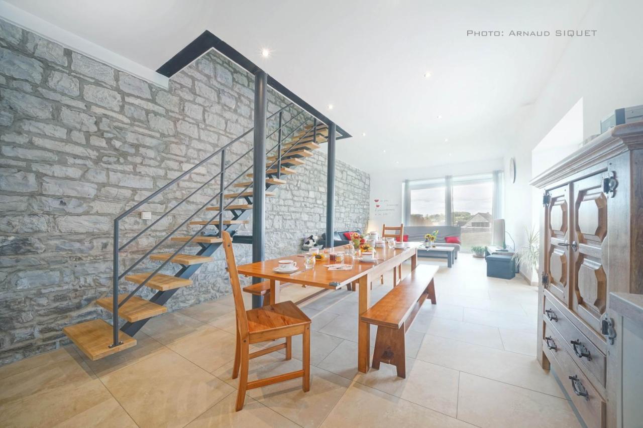 Gîte familiale ferme des aujes falaen Onhaye Extérieur photo